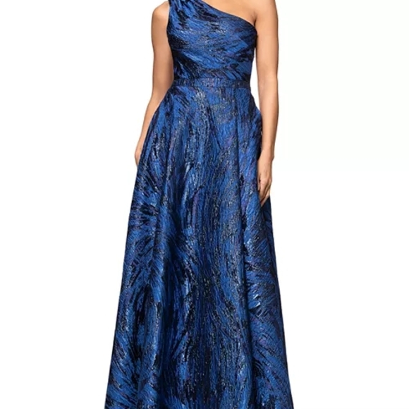 XSCAPE One-Shoulder Metallic Jacquard Gown - Picture 1 of 7